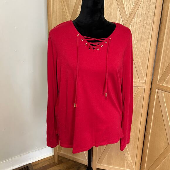 Red Long Sleeve with gold accent on front ties - Picture 12 of 12